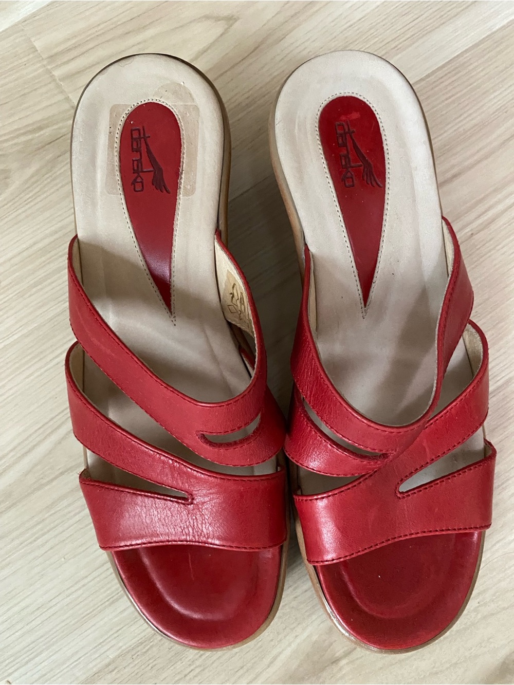 Vintage Dansko Portugal Red Leather Open Toe Platform Wedge Sandal Size 38/7.5-8